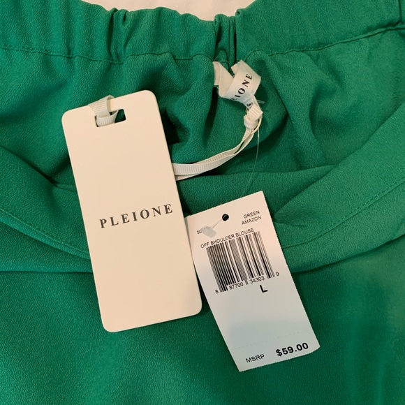 green off the shoulder blouse - Picture 3 of 3